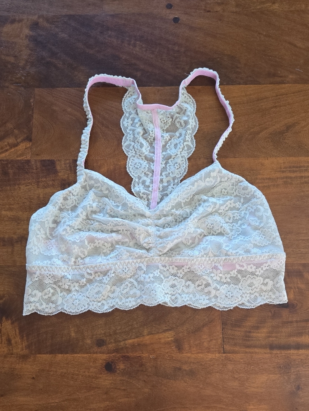 Victoria's Secret PINK Light Gray With Lilac Trim Lace Racerback Bralette Medium